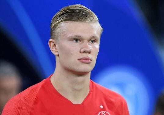 半场：皇马1-2曼城，罗德里戈破门，奥赖利扳平，哈兰德反超（半场战报：皇马1-2落后曼城，罗德里戈先开纪录，奥赖利扳平，哈兰德反超比分）