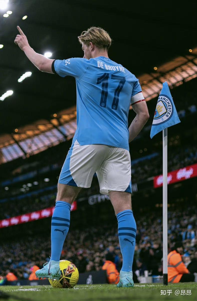 2025／26赛季英超：斯洛特公布利物浦伤病名单，后防线惨不忍睹（英超2025／26赛季：斯洛特发布利物浦伤情名单，后防线告急）