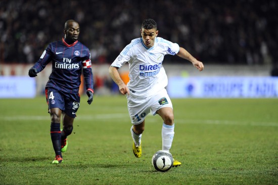 试试自己和自己掰腕子！可以有效缓解网球肘！ ​来源（自我掰腕训练，有效缓解网球肘疼痛）