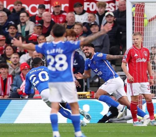 安德烈亚·贝尔塔再次获胜，阿森纳宣布双重签约（安德烈亚·贝尔塔再度告捷，阿森纳官宣两笔签约）