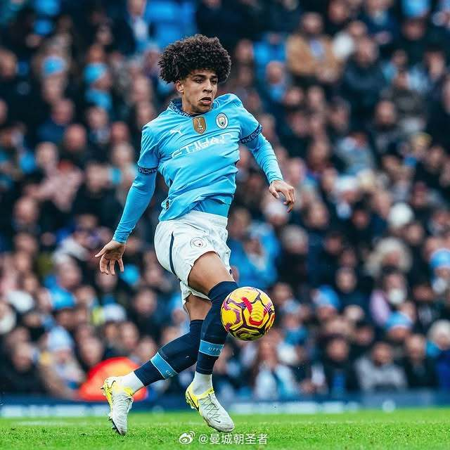 拉斯帕多里：巴萨与皇马都非常强大，但我觉得马竞同样出色（拉斯帕多里：巴萨皇马实力强劲，马竞并不逊色）