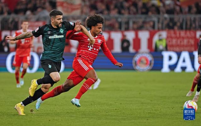 拉斯帕多里：巴萨与皇马都非常强大，但我觉得马竞同样出色（拉斯帕多里：巴萨皇马实力顶尖，马竞也不遑多让）